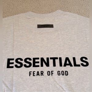 * Bundle for Chanel_Chicago * Fear of God Essentials - Light Oatmeal
